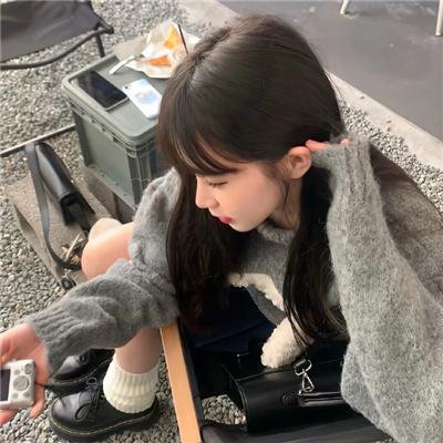 爱并离别着