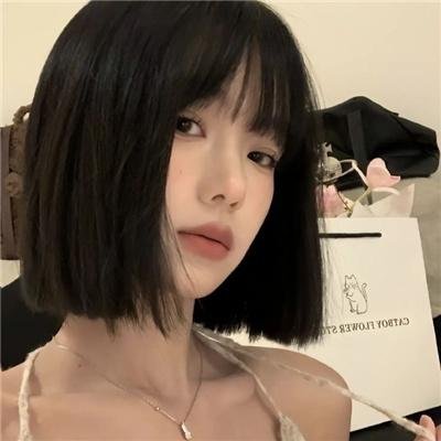 怕羞的黄莺
